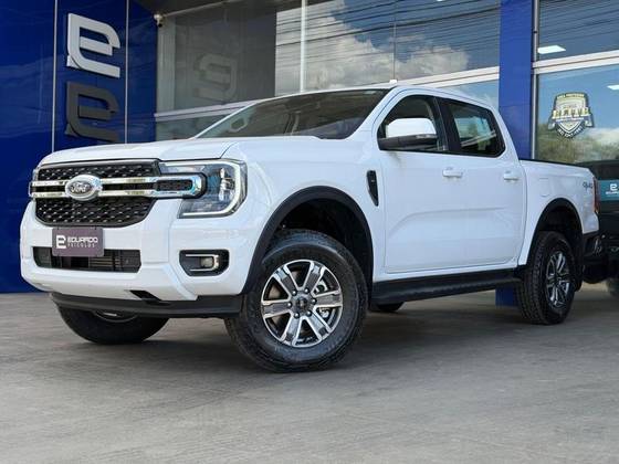 FORD RANGER 3.0 V6 TURBO DIESEL CD XLT 4X4 AUTOMÁTICO FORD RANGER 3.0 V6 TURBO DIESEL CD XLT 4X4 AUTOMÁTICO
